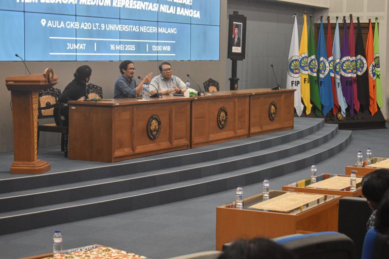 Diskusi Hangat Tentang Film Sebagai Representasi Nilai Bangsa (Adityawangsa)